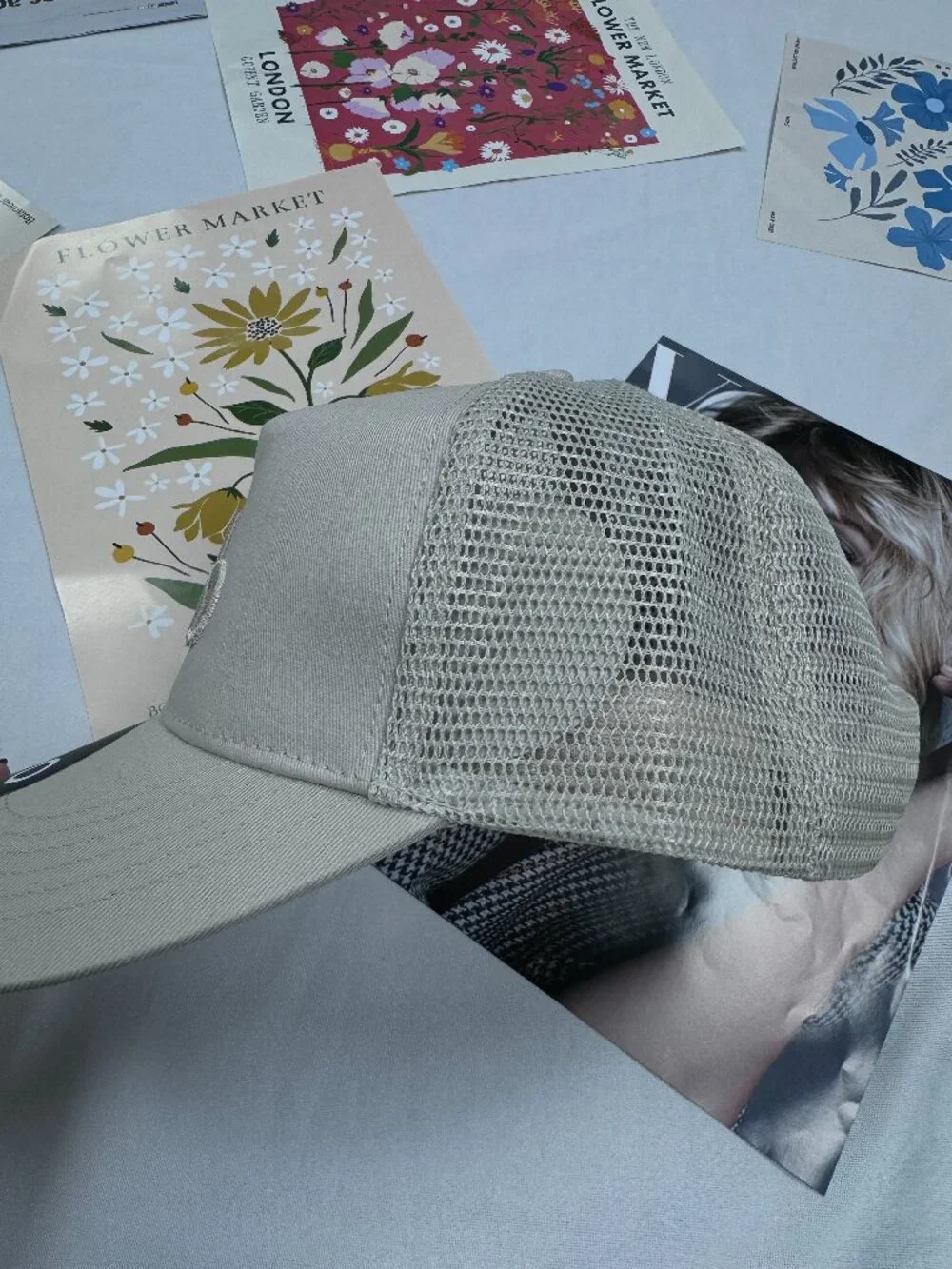☀️ Alo Yoga District Trucker Hat Bone White Mesh Cap 💘 Sport Tennis Golf -NWT